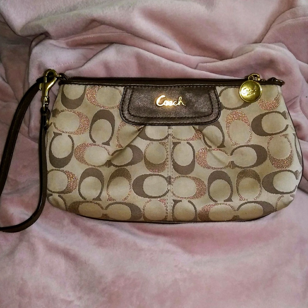 $NEW PRICE$ Coach Wristlet
